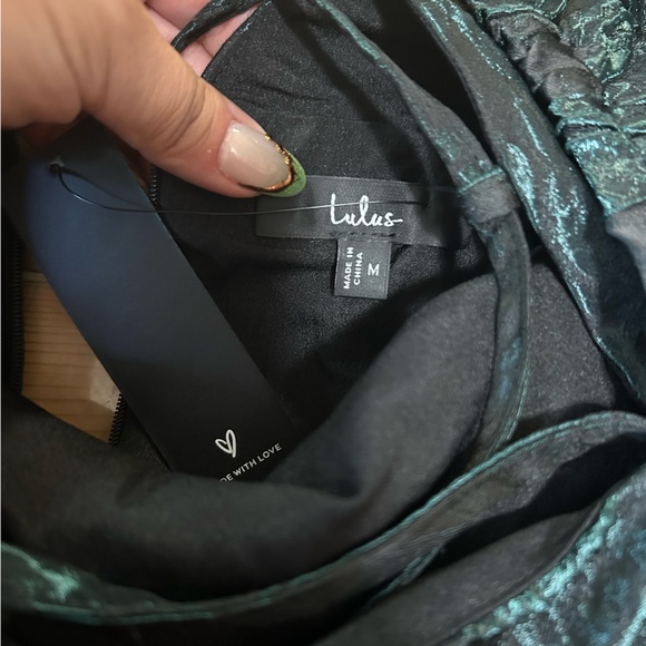 Lulu's Midnight Floral Puff Sleeve Midi Dress - Picture 8 of 9